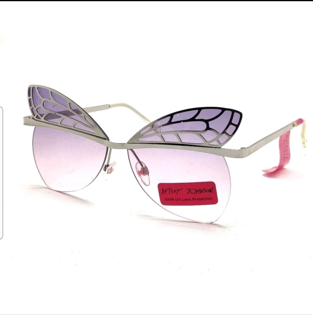 🕶 💕BOGO* Betsey Johnson Pastel Lavender Pink Gradient Butterfly Sunglasses NWT - Picture 4 of 4